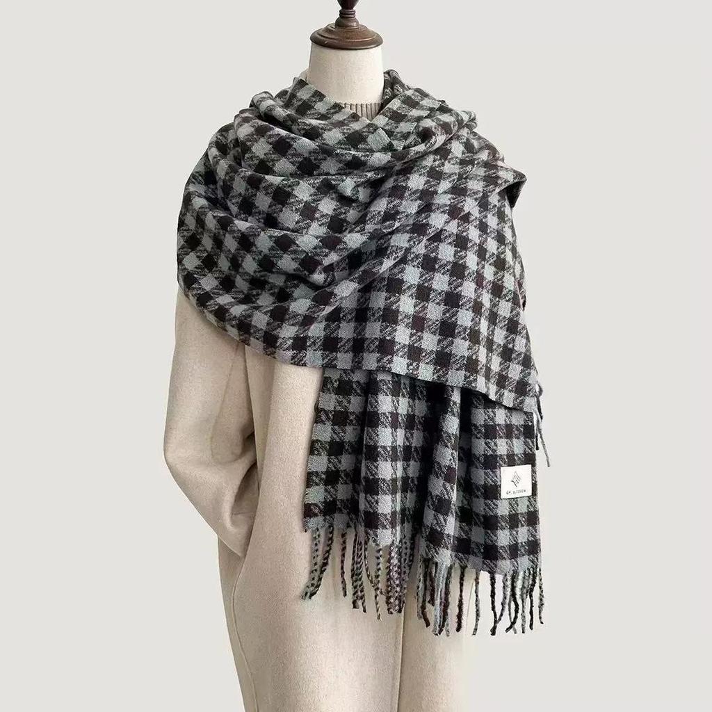 New imitation cashmere plaid scarf women's autumn and winter Korean atmosphere thickened warm scarf shawl