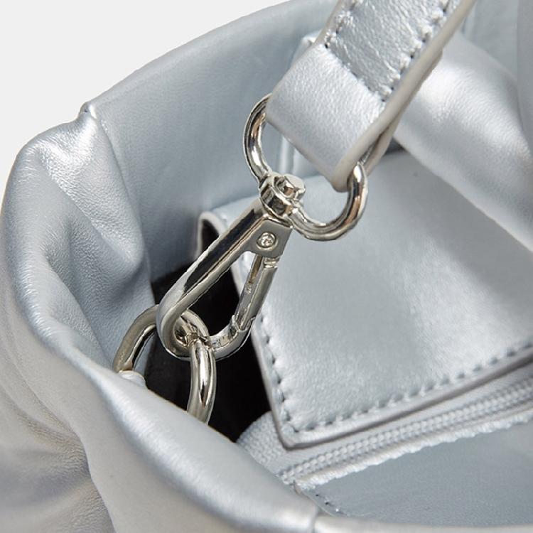 Quilted Handbag with Zip Closure Trendy and Roomy Shopper Bag for Women Girls