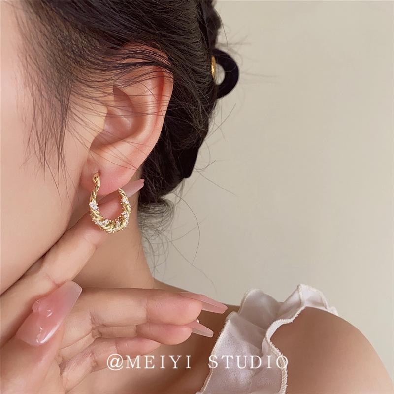 Minimalist Retro French Metal Rhinestone Circle Wrap Earrings