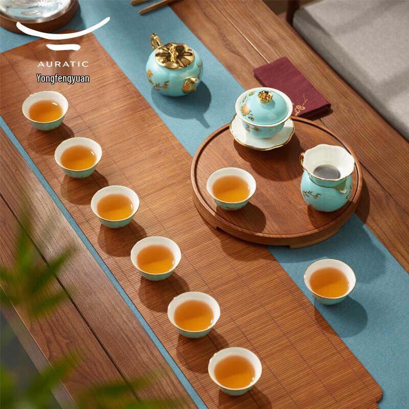 Yongfengyuan Madam Porcelain West Lake Blue 15-Piece Ceramic Tea Set
