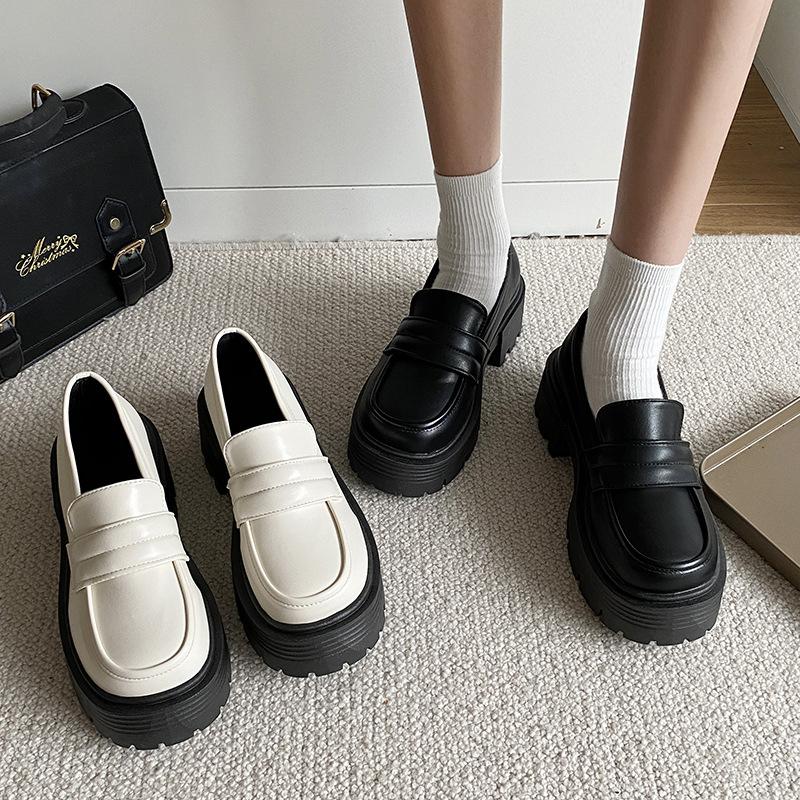 Scarpe Basse in Pelle Piccole Giapponesi Britanniche da Donna Nuove con Suola Spessa e Tacco Grosso Slip-on Stile Preppy Scarpe a Punta Larga