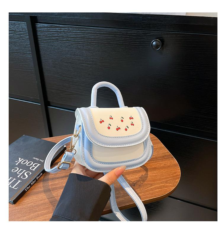 

Super beautiful little girl cartoon bags are popular this year. Children go out messenger bags, Xiaoxiangfeng exquisite baby handbags. синий