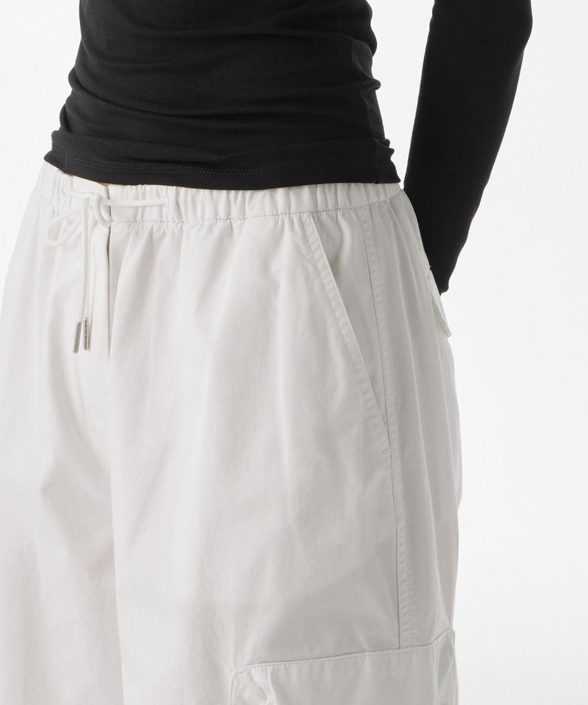 Musinsa Standard Woman Women'S Cotton Parachute Cargo Pants [White]