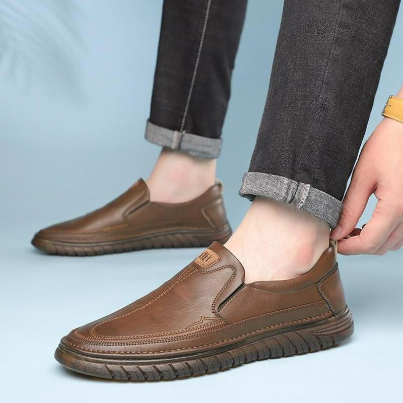 Men's Casual Shoes Handmade Loafers Classic Soft Sole Flats Slip On Shallow Driving Shoes Non-slip Business Male Leather Shoes
