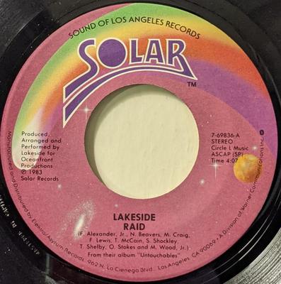 Disc de 7 inch LAKESIDE - Raid / The Urban Man 769836 Solar 1983 SUA Soul/Funk Second-hand
