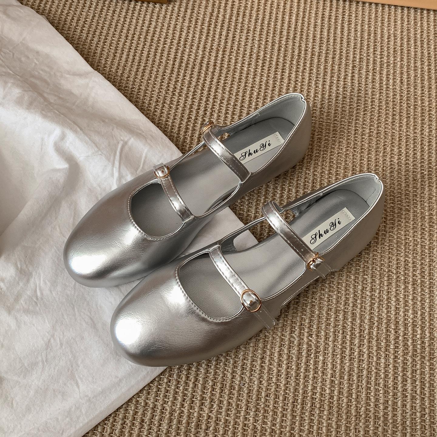 

Туфли на плоской подошве в стиле ретро для фанаток Queen, женские летние 2025, новые, универсальные туфли Мэри Джейн для ношения с юбками 40 серебряный