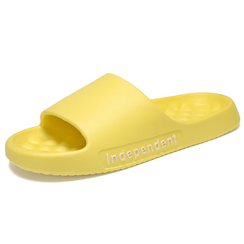 Fashion New summer sandals for men and women soft sole comfortable lightweight couple leisure beach sandals family bathroom slippers