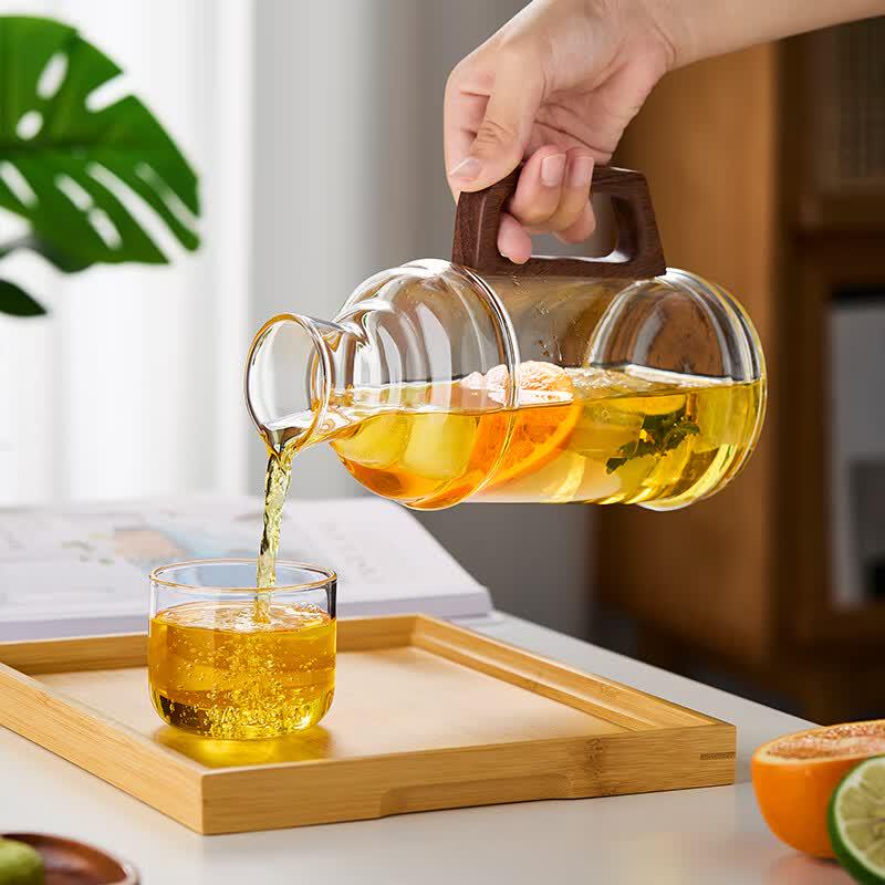 Mesini Borosilicate Glass Pitcher with Wooden Handle