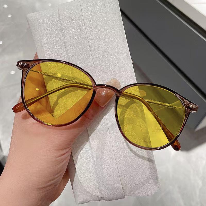 Women's INS Style Oversized Round Night Vision Myopia Glasses Stylish Anti-Glare Night Driving Eyewear with Minus Diopters