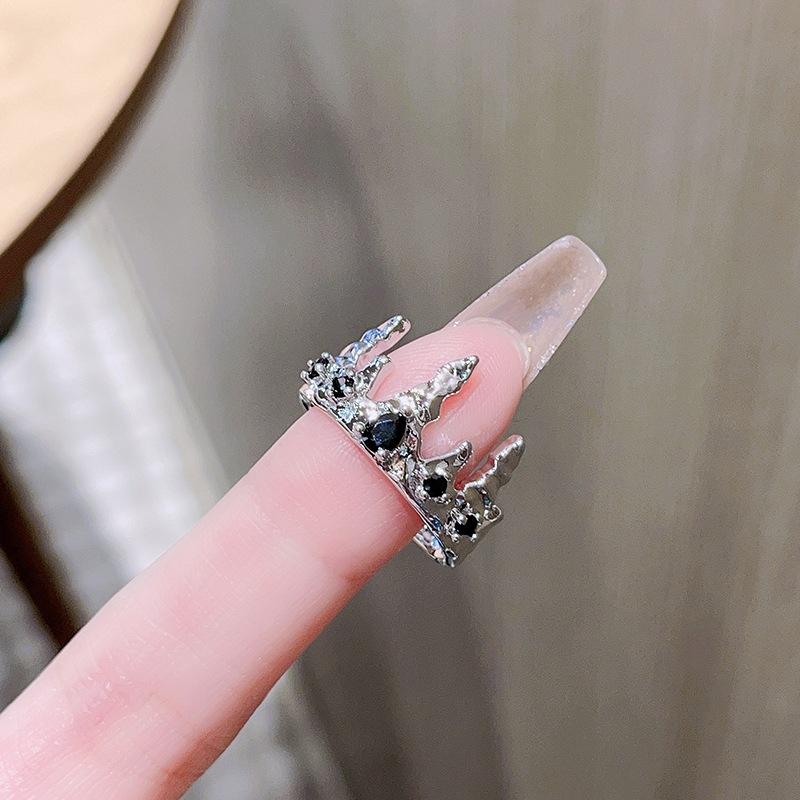 

Dark Zircon Crown Open Ring Set, Niche Design, High-End Index Finger Ring, Personalized Ring. Adjustable opening