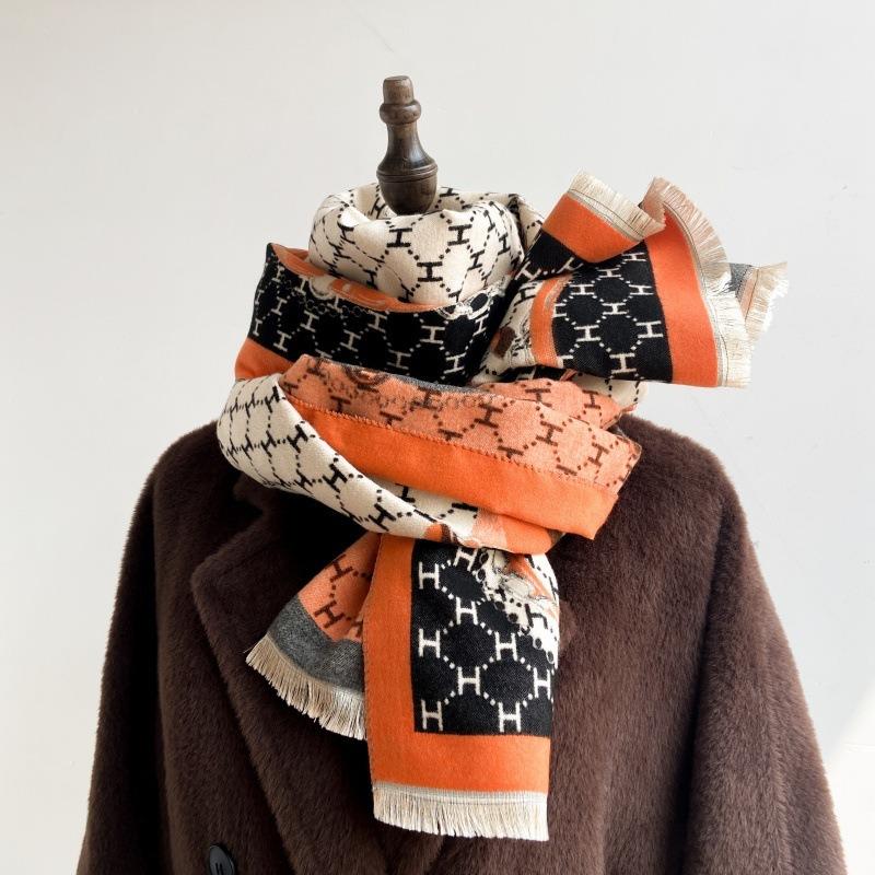 Letter imitation cashmere new scarf light luxury winter trend warm horse print scarf thickened short beard shawl