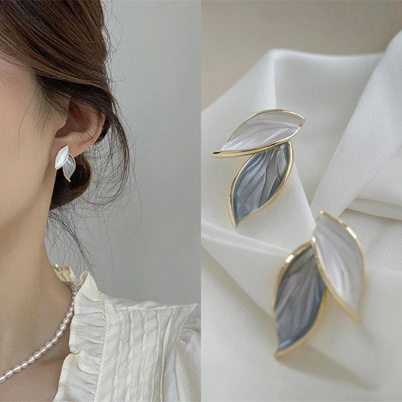 Women Elegant Leaf Ear Stud Earrings