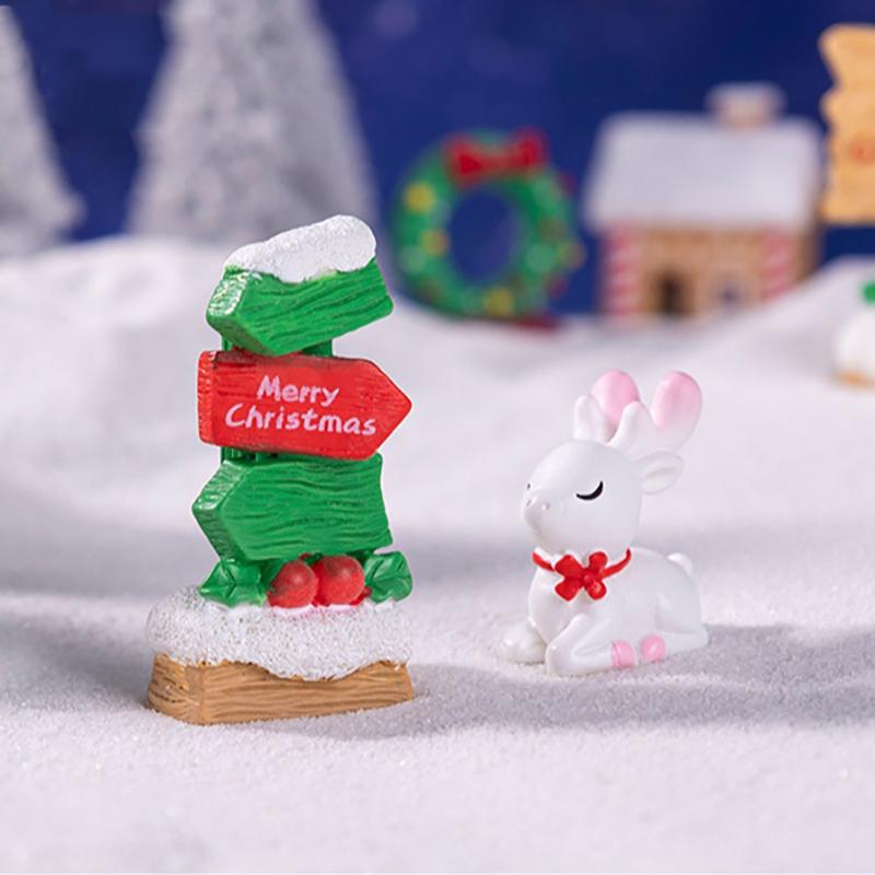 6Pcs Resin Christmas Road Signs Miniature Landscape Diy Craft Decorations Holiday Village Scene Ornaments Creative Mini Scene Making Accessories