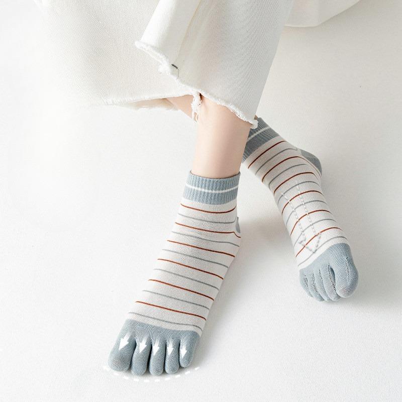 Women's Short Five-finger Socks, Cotton Socks, Odor-proof, Athlete's Foot, Sweat-absorbing, Summer Breathable, Thin and Cute Mid-calf Socks