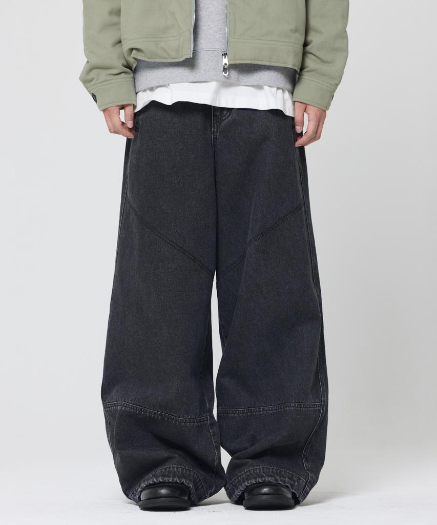 Bonbat V-Stitch Wide Jeans (Black)