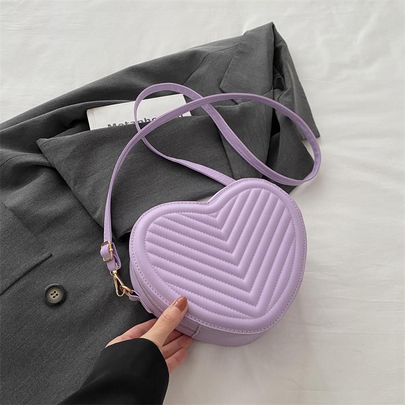 Fashionable Korean Style Solid Color Heart Shaped Pu Handbag For Spring Casual Use