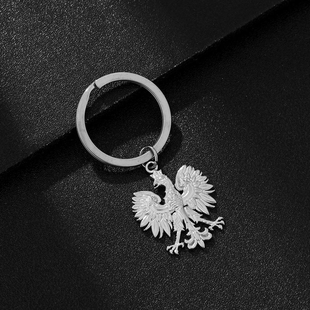 Breloc retro cu emblema vulturului polonez: Accesoriu Unisex din Oțel Titan, Potrivit pentru Orice Stil