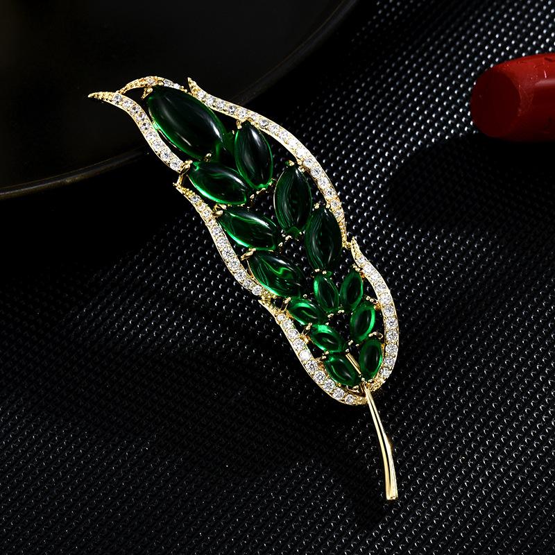 

New Women s Design Leaf Brooch Luxurious Green Leaf Brooch Retro Elegant Fashionable Elegant Suit Coat Accessories