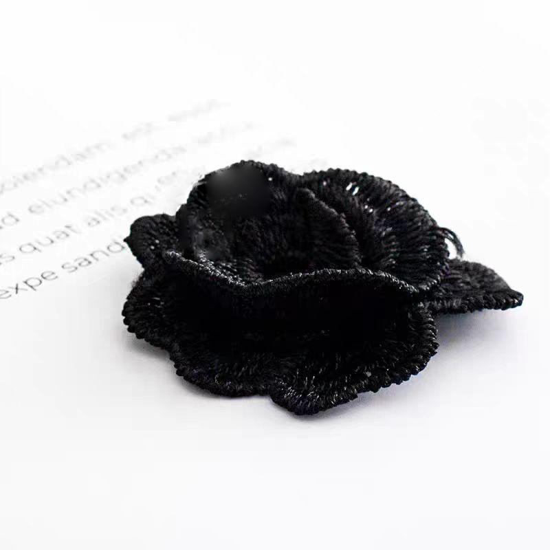 10Pcs/Set Black White 3D Flower Water-Soluble Embroidered Patch Handmade DIY Wedding Dress Sewing Applique Craft