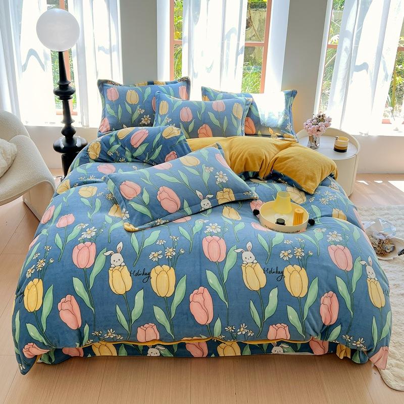 Set din patru piese din catifea cu lapte proaspăt de iarnă, husă de pilotă din flanel din catifea cu două fețe cu imprimare antistatică și set din trei piese din catifea