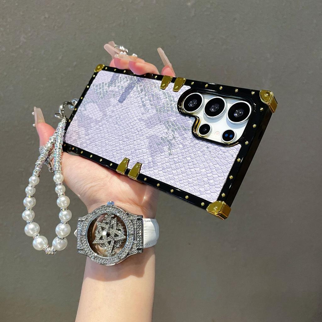 Light Luxury Brand Snake Pattern Chain Suitable for Samsung S25 Ultra Mobile Phone Case Anti Fall S24FE Protective Soft Shell A16