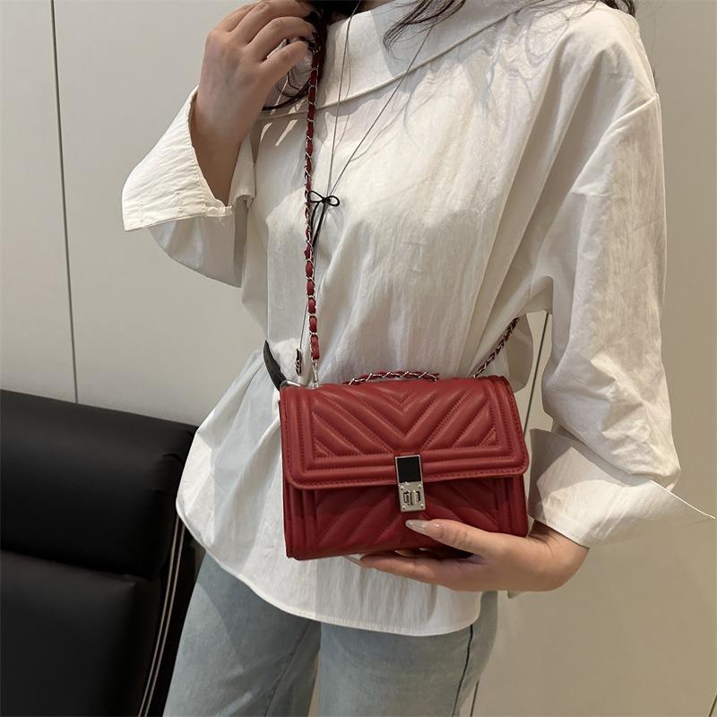 Premium Small Square Bag Spring and Summer New Fashion Trend Chain Messenger Bag Simple Shoulder Underarm Bag Women