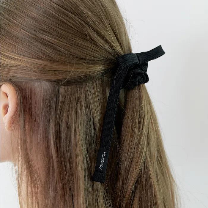 essential ribbon line scrunch - black