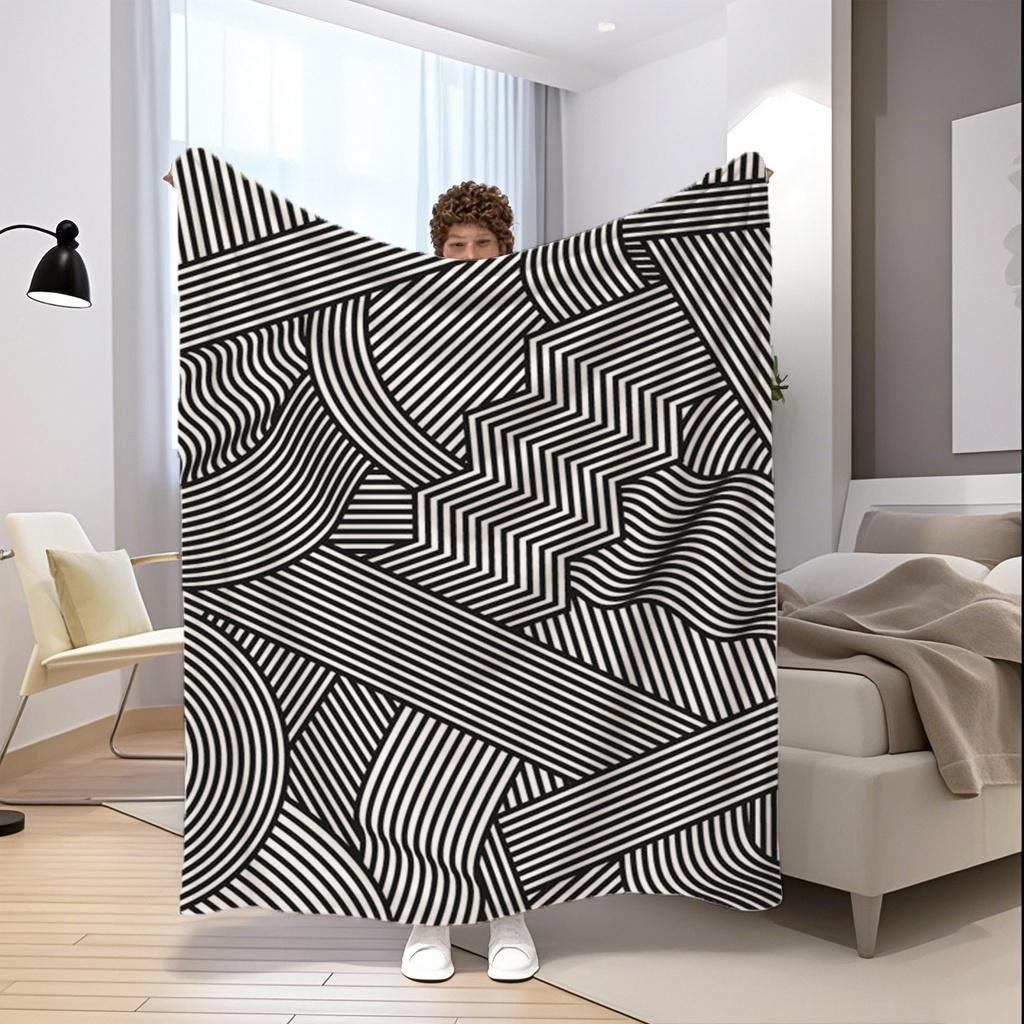 Abstract Striped Blanket Microfiber Flannel Cover Blanket Bedroom Living Room Sofa Soft And Comfortable Home Decoration