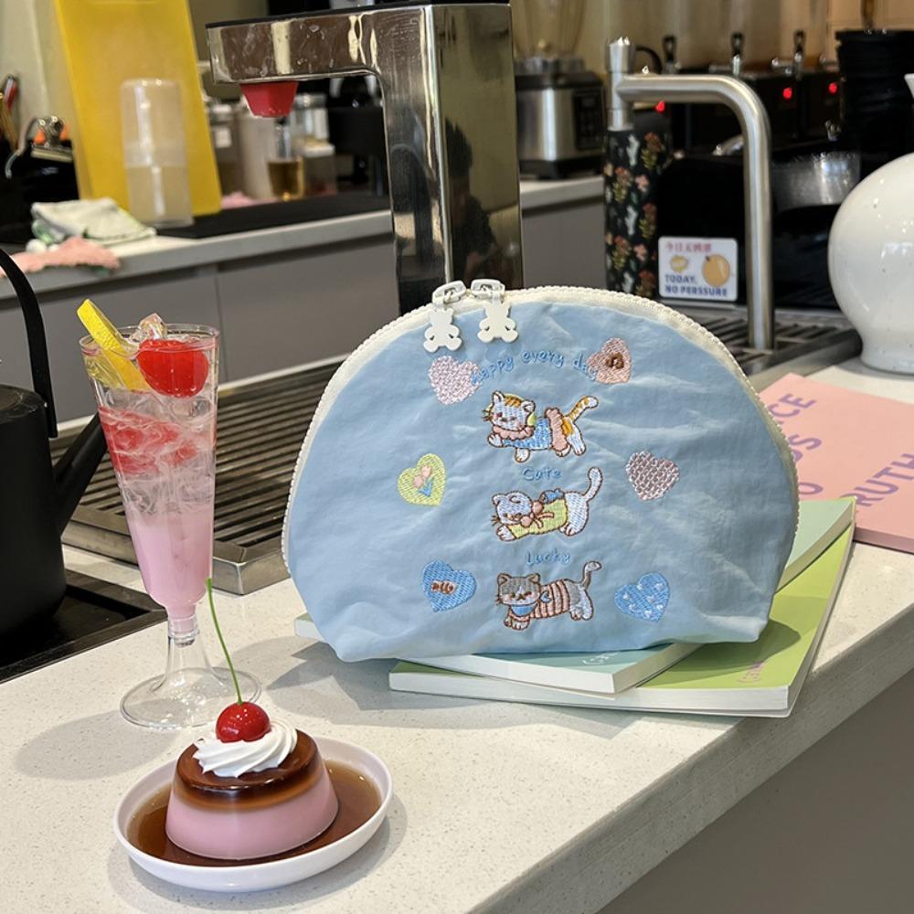 Portable Embroidery Cosmetic Bag Cloth Skincare Storage Bag Makeup Pocket Nylon Makeup Bag  Girls