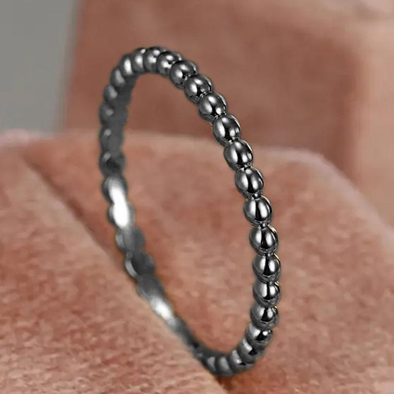 Cao Shi's Elegant Women's Minimalist Stacked Ring - Sleek, High-End, Low-Key Index Finger Jewelry