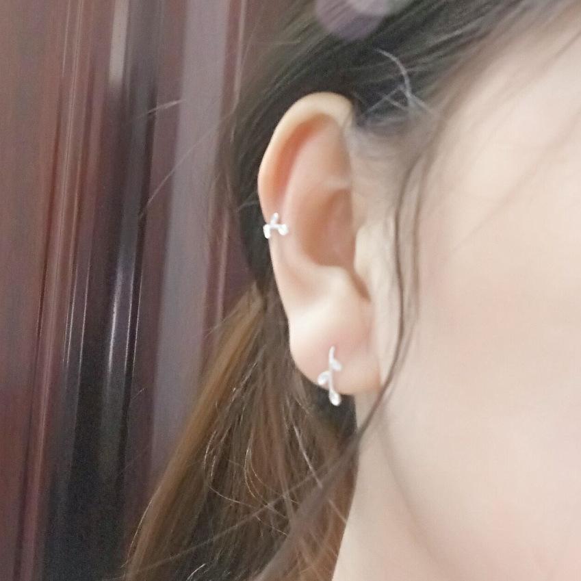 Orecchini a Bottone Foglia Tenera in Argento Sterling 925 Fresco Orecchini Minimalisti per Interessi Speciali Accessori per la Cura delle Orecchie Dolce Moda