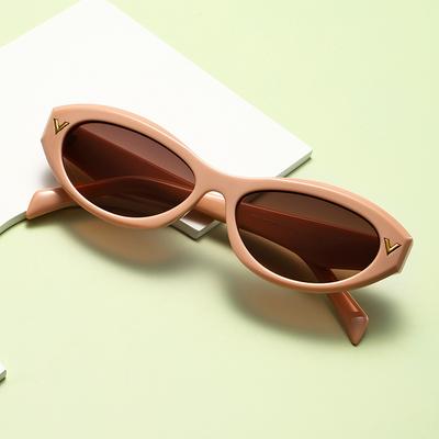 4745 New Trendy Cat Eye V-Shaped Sunglasses 2024 Men'S And Women'S High-End Fashion Sunglasses European And American Glasses