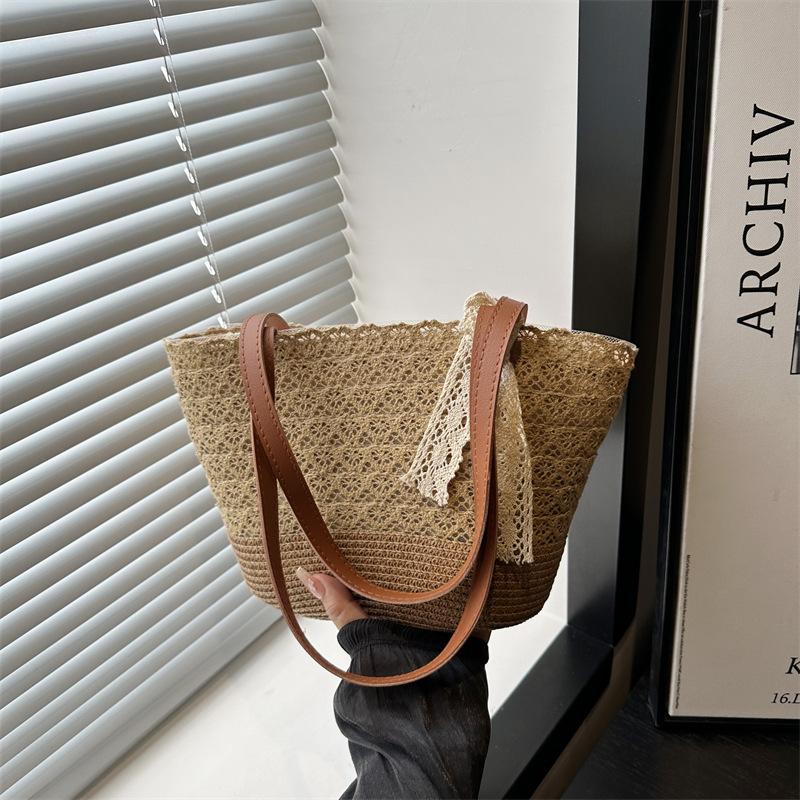 

Popular vacation style vegetable basket woven bag women s seaside straw bag fashion versatile commuter shoulder bucket bag хаки