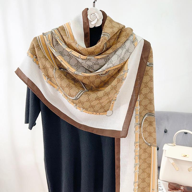 Elegant literary and artistic fan, niche creative printed scarf, high-end sense, fashionable temperament, air-conditioned room with shawl outside