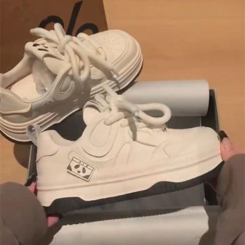 Black and white panda shoes women's shoes spring and autumn new casual sports versatile thick baseplate shoes women's white shoes