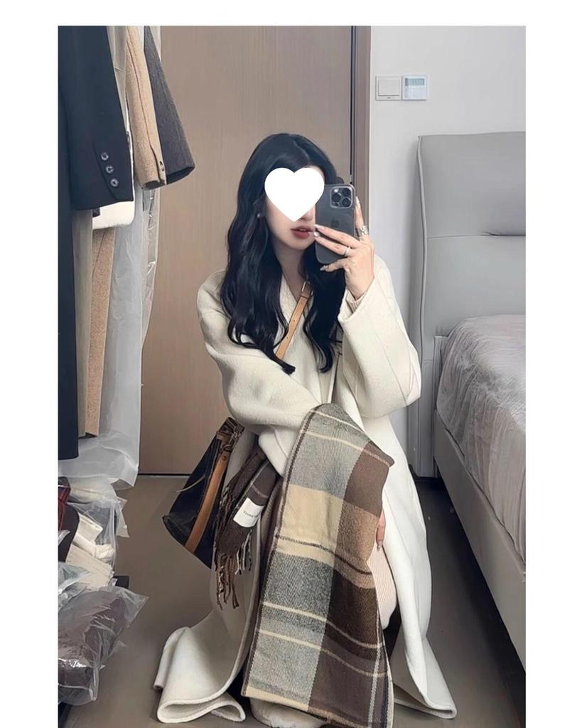 Oatmeal Woolen Coat - Women's Loose Mid-Length Korean Style Outerwear for Fall/Winter 2025