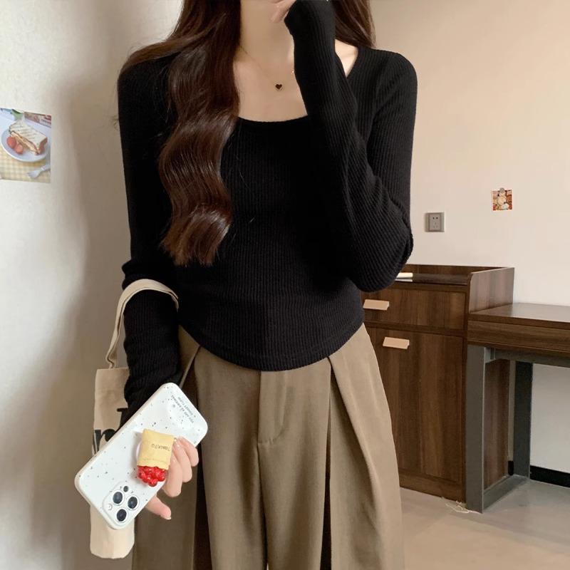 Retro U-hals langermet T-skjorte for kvinner, høst Maillard-bekledning, buet fald, slim-fit kort ensfarget undertrøye topp