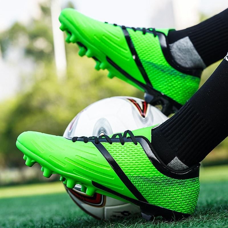 Soccer Shoes Women’s Sneakers Boys' Football Boots School Student Shoes Girls' Football Boots Couple Men Lightweight Sneakers Plus Size 36-45