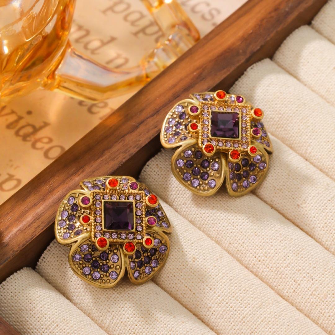 

Vintage Full Inlaid Retro Temperament High-end Purple 925 Silver Needle Floral Earrings