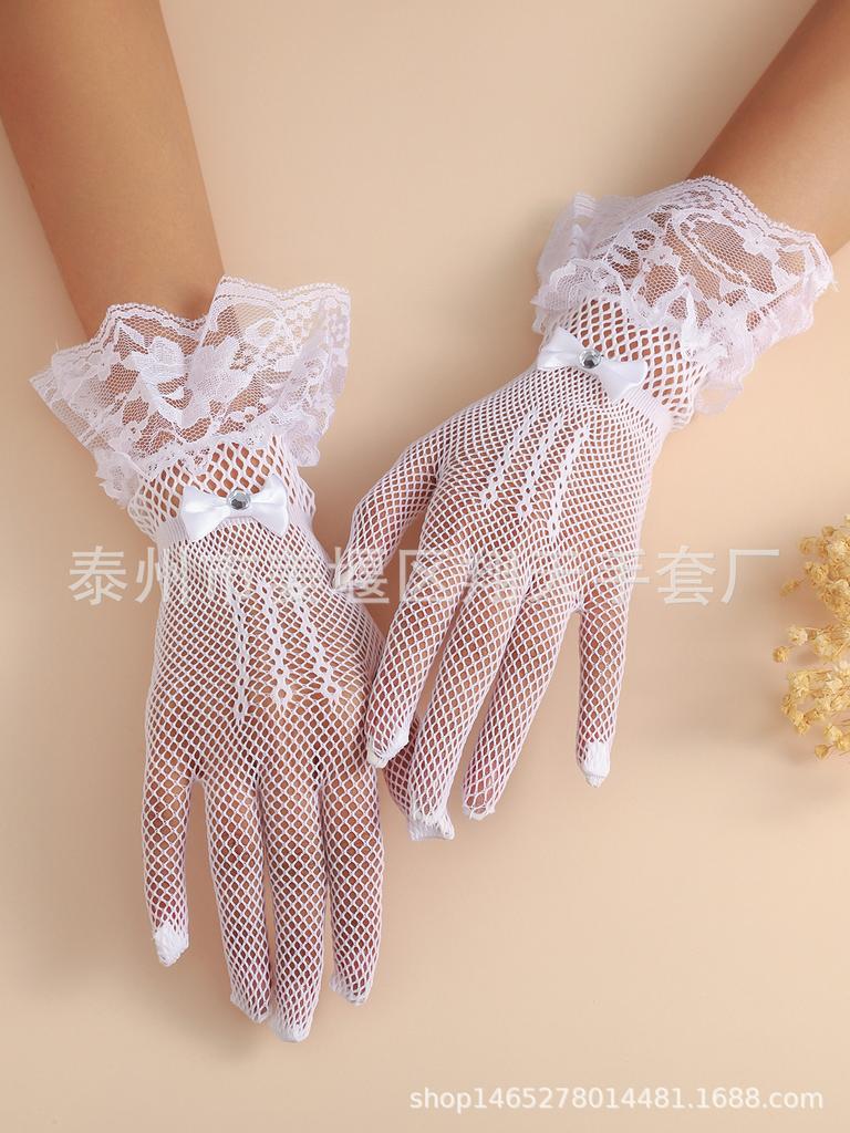 Girls Lolita Lace Fishnet Gloves Women Bridal Ceremony Etiquette Mesh Thin Mittens Gothic Punk Sexy Glove Black White Soft