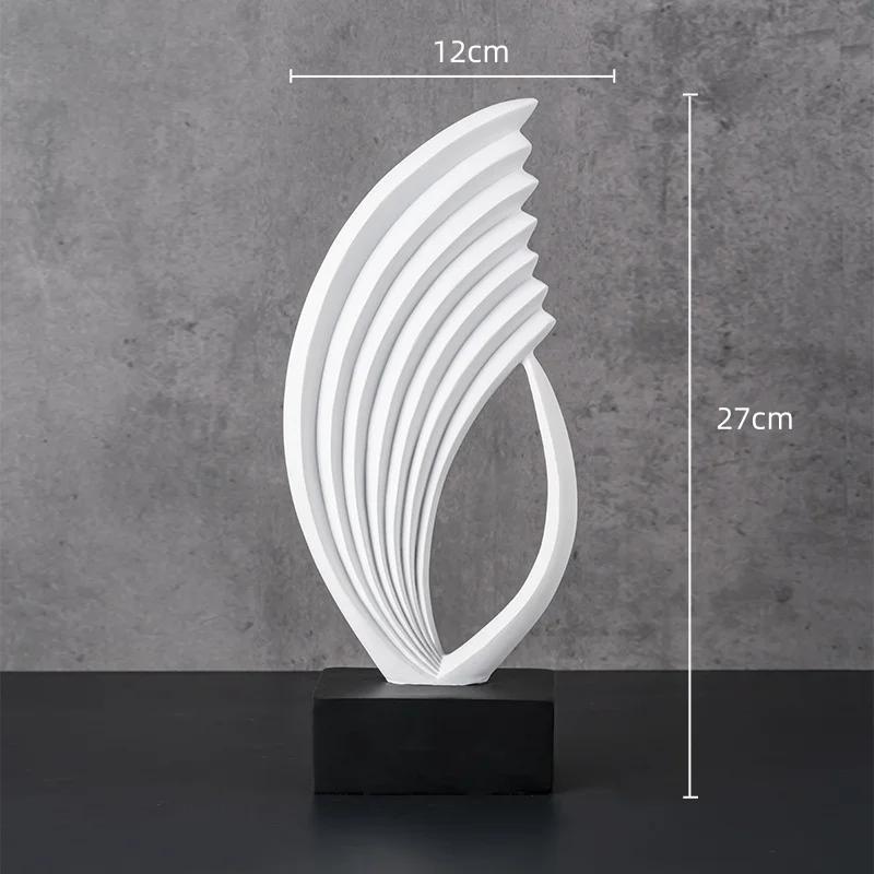 Resin Handicraft Geometric Sculpture Hollow Out Gold Decorative Figurines Abstraction Streak Home Decoration Accessories