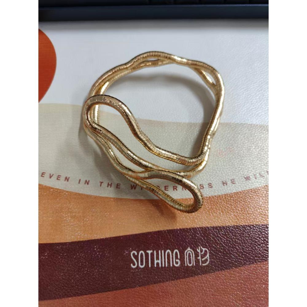 

Преувеличенная личность может быть обернута по желанию, ожерелье в форме змеи, мягкое женское можно согнуть, шейная цепочка без головы и хвоста