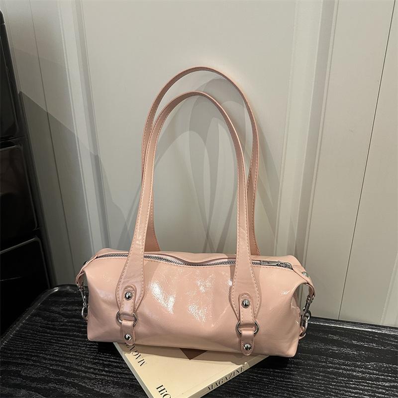 Hand-held Bag with Baguette Shape, Stylish and High-end, Single Shoulder with Underarm Strap Design