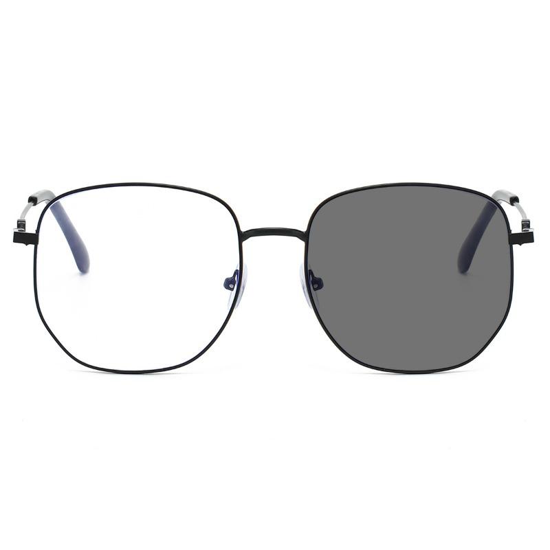 Fashionable Photochromic Large Metal Frame Myopia Glasses Unisex Comfortable Luxury Near Sight Eyeglasses 0 To -4.0