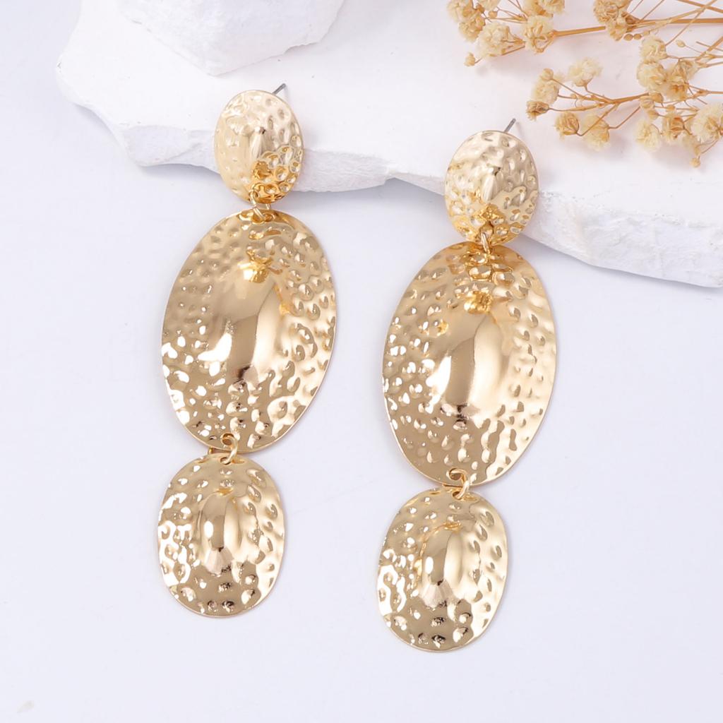medieval Vintage exaggerated trend pleated oval splicing earrings light luxury temperament high-end earrings