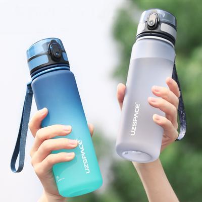 Gorąca sprzedaż 500/1000ML sportowa butelka na wodę Shaker Outdoor Travel przenośna szczelna butelka na napoje Tritan plastikowa butelka na napoje bez BPA