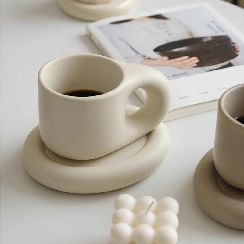 1Set 350ml Ceramic Coffee Chubby Mug Saucer Set Creative Cute Fat Handle Cup with Saucer for Office and Home Room Decor