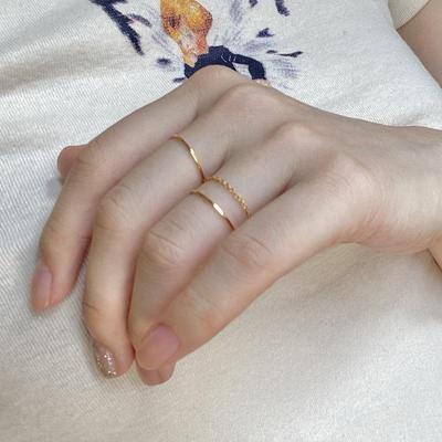 "Anello Arco Stretto 14k da 0,5 mm per Donna – Versatile da Indossare sull'Articolazione o al Mignolo, Non Sbiadisce, Superficie Liscia"