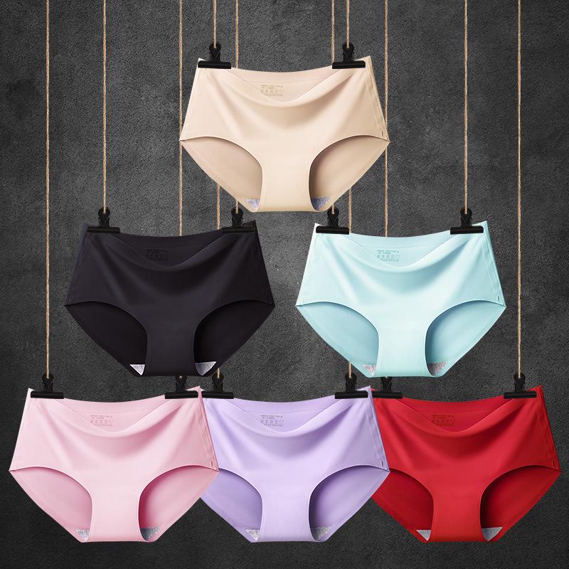 Best-Selling Seamless Ice Silk Mid-Waist Panties - Plus Size Women's Solid Color Triangle 810