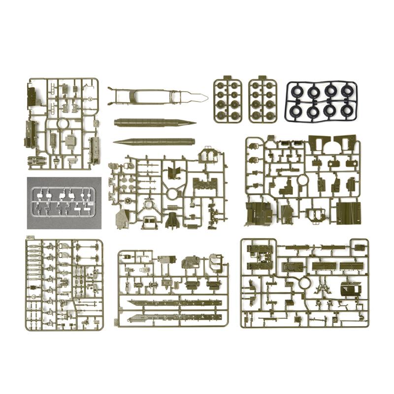1/72 1:72 Russia Army S-300 9K72 RT-2PM BM-30 Missile Launch Armored Vehicle Assembly Puzzle Truck Tank Model Military Toys